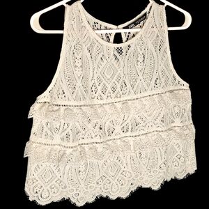 Zara Lace Tiered Romantic Scalloped Sleeveless Key Hole Cropped Ivory Top M